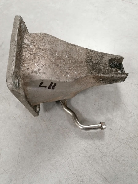 Image of LEFT HAND SIDE TRANSMISSION DIFFERENTIAL DIFF MOUNTING