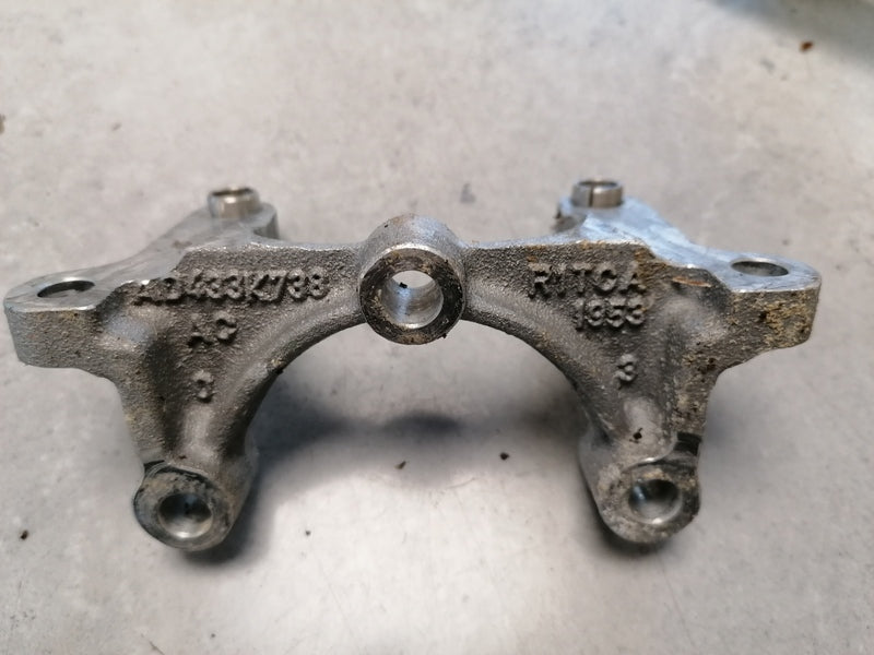 Image of POWER STEERING SUPPORT MOUNTING BRACKET