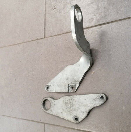ENGINE LIFTING BRACKETS (PAIR)