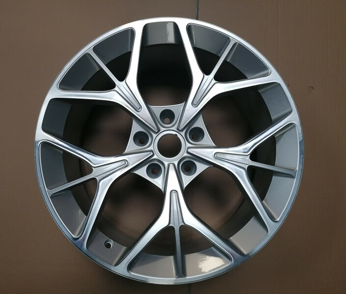 Image of SNOWFLAKE FRONT ALLOY WHEEL