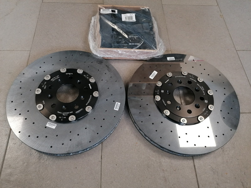 Image of SAVE OVER 15% - DISCOUNTED - SET OF BRAKE PADS AND DISCS