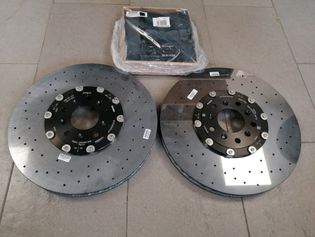 Image of SAVE OVER 15% - DISCOUNTED - SET OF BRAKE PADS AND DISCS