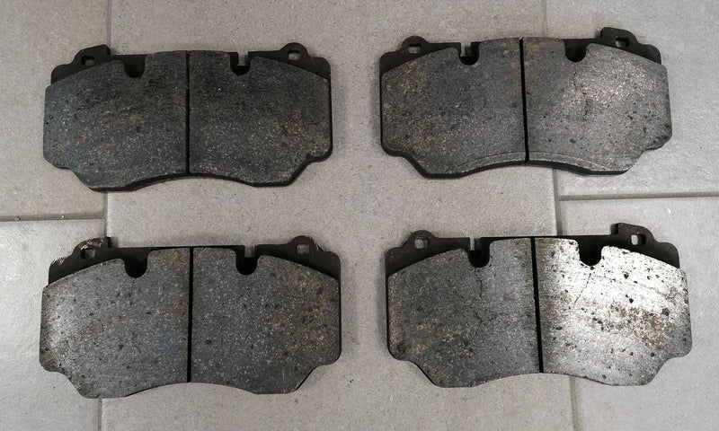 FRONT DISC BRAKE PADS FOR CARBON CERAMIC DISCS