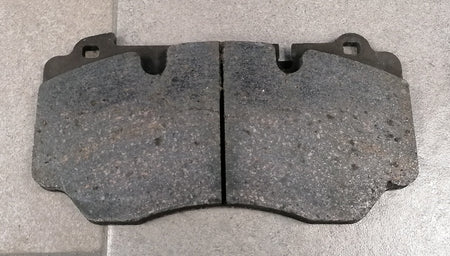 FRONT DISC BRAKE PADS FOR CARBON CERAMIC DISCS