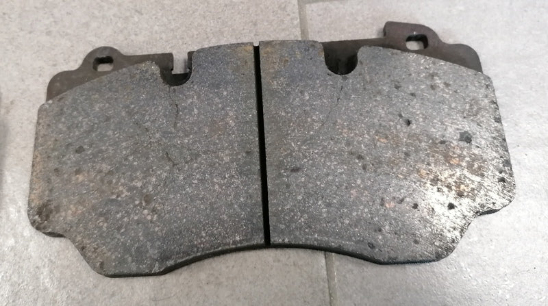 FRONT DISC BRAKE PADS FOR CARBON CERAMIC DISCS