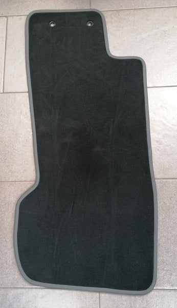 PASSENGER FOOTWELL MAIN FLOOR CARPET MAT VANTAGE RHD
