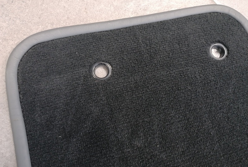 PASSENGER FOOTWELL MAIN FLOOR CARPET MAT VANTAGE RHD