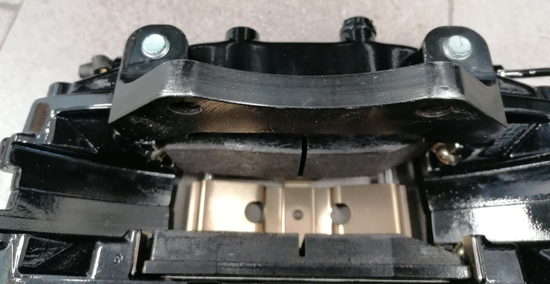 FRONT RIGHT SIDE BRAKE CALIPER - VANTAGE