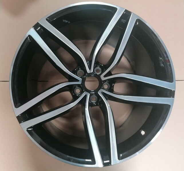 Image of 20" BLACK DIAMOND TURNED REAR ALUMINIUM ALLOY WHEEL