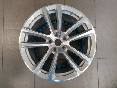 Image of REAR 19" ALUMINIUM ALLOY WHEEL