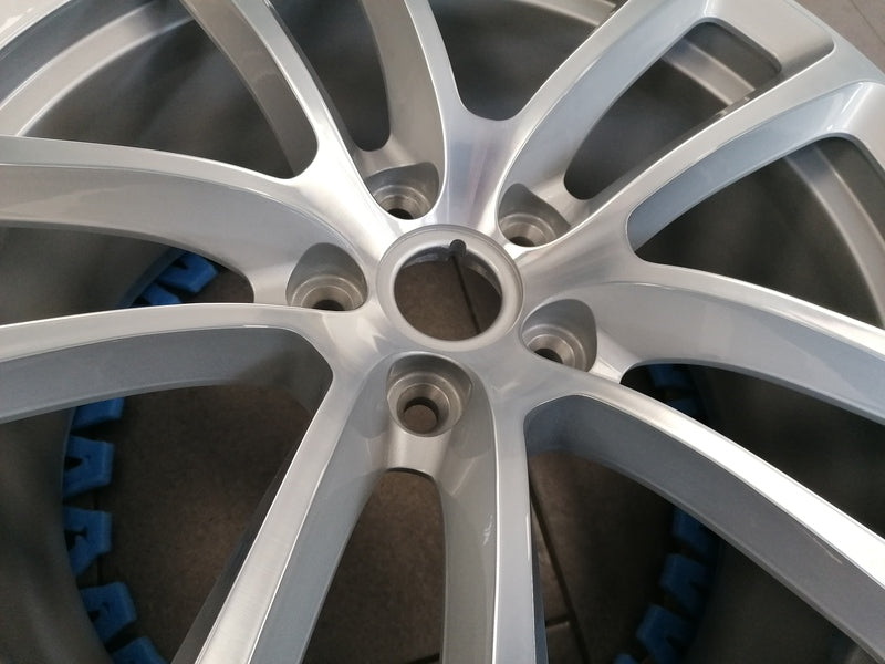 Image of REAR 19" ALUMINIUM ALLOY WHEEL