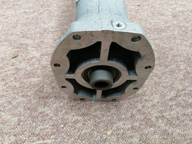 TORQUE TUBE AND DRIVESHAFT ASSEMBLY