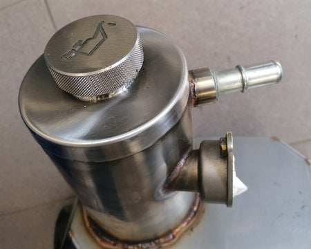 ENGINE OIL TANK DRY SUMP TANK 4.7LT