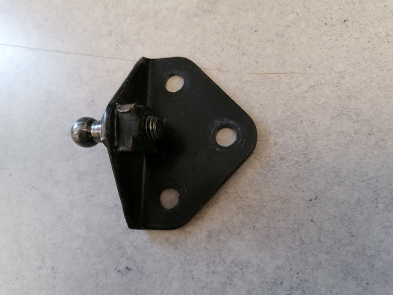 image 4 of bracket assembly,gas strut mounting