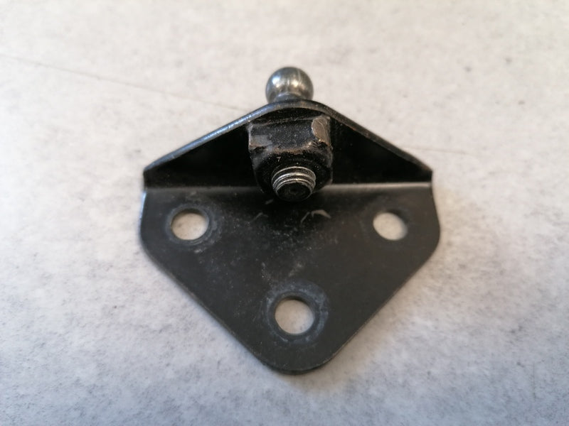 image 3 of bracket assembly,gas strut mounting