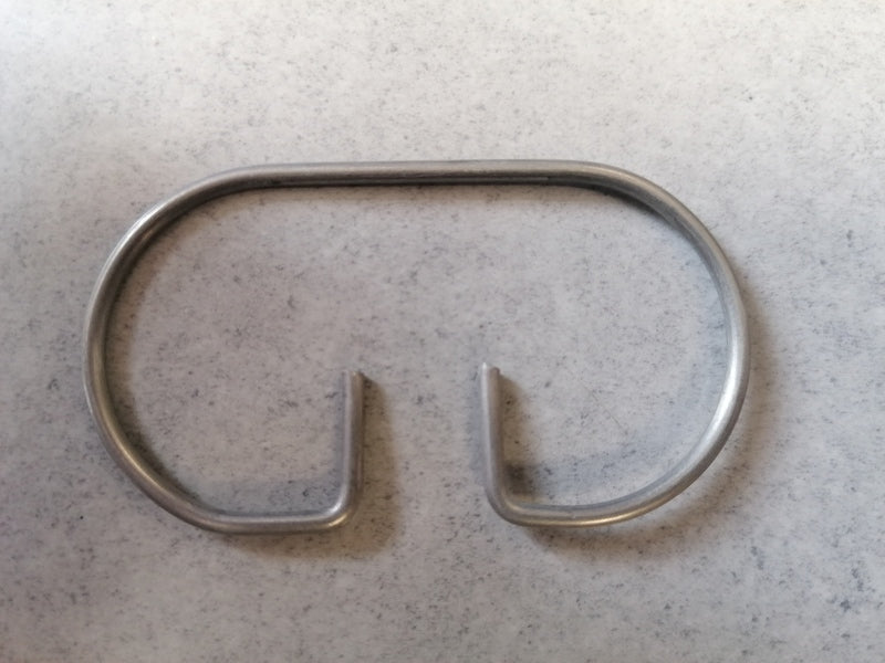 SEAT HOG RING