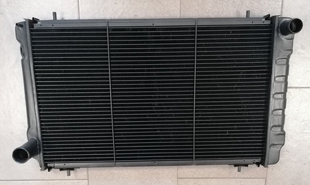 RADIATOR ASSEMBLY FOR MANUAL TRANSMISSION
