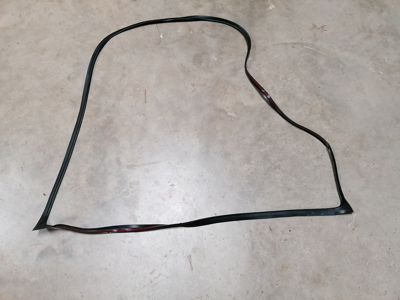 Image of REAR WINDOW SCREEN GLASS FINISHER SEAL