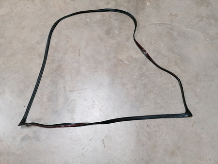 Image of REAR WINDOW SCREEN GLASS FINISHER SEAL