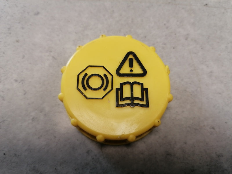 Image of BRAKE MASTER CYLINDER BRAKE RESERVOIR CAP