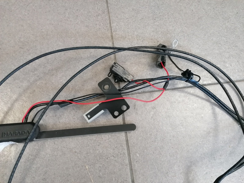 WIRING HARNESS ASSEMBLY FOR RADIO AM/FM ANTENNA
