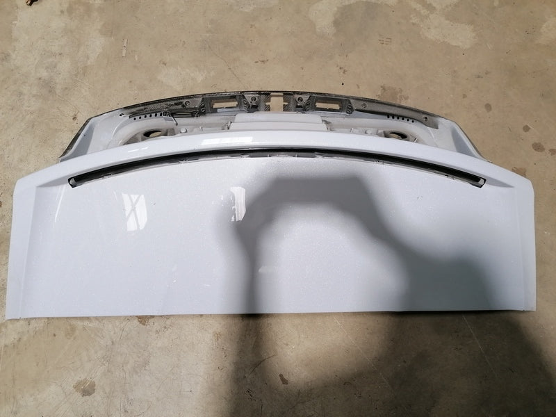 CARBON FIBRE BOOT LID DECK LID BOOTLID ASSEMBLY