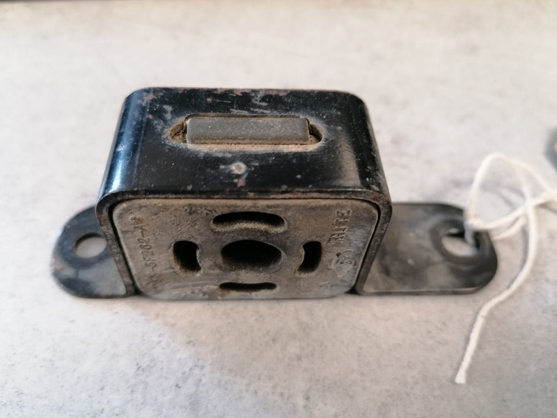 Image of CENTRE EXHAUST MOUNT RUBBER BRACKET