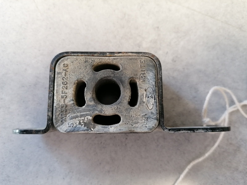 Image of CENTRE EXHAUST MOUNT RUBBER BRACKET