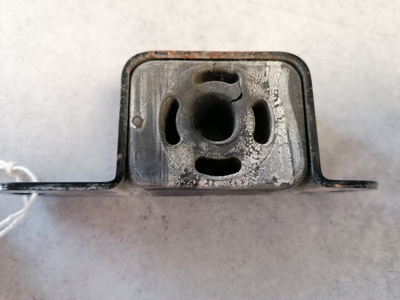 Image of CENTRE EXHAUST MOUNT RUBBER BRACKET