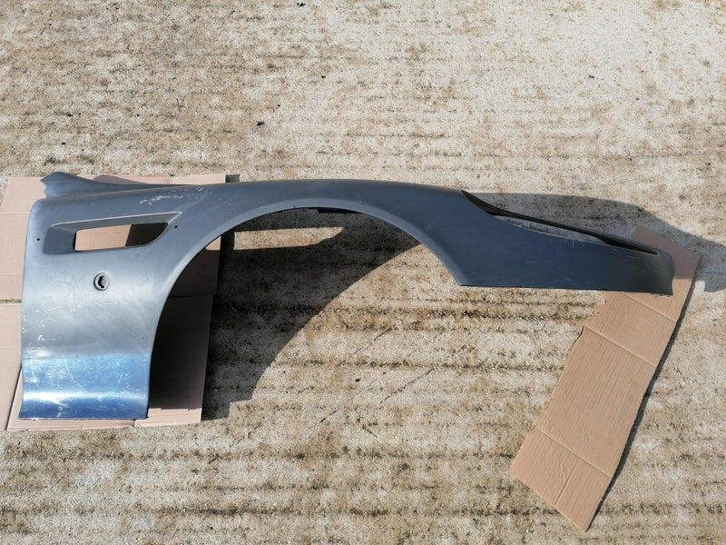 RIGHT FRONT WING FENDER ASSEMBLY