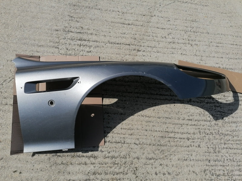 RIGHT FRONT WING FENDER ASSEMBLY