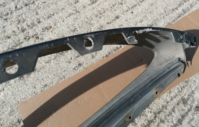 RIGHT FRONT WING FENDER ASSEMBLY