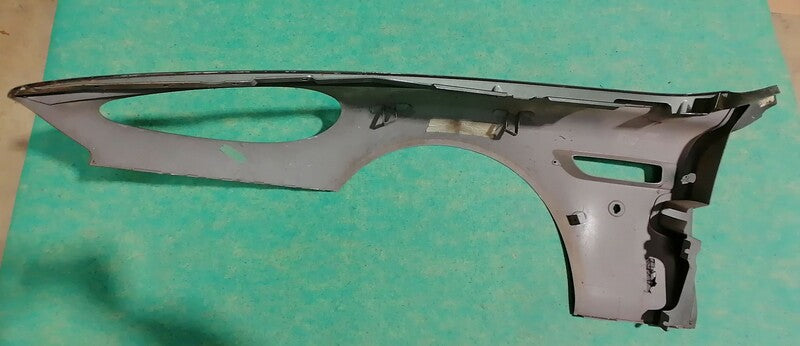 RIGHT FRONT WING FENDER ASSEMBLY