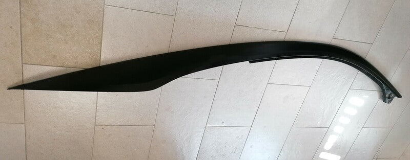 CARBON FIBRE RIGHT SIDE CANTRAIL FINISHER