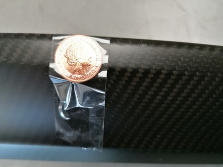 CARBON FIBRE RIGHT SIDE CANTRAIL FINISHER