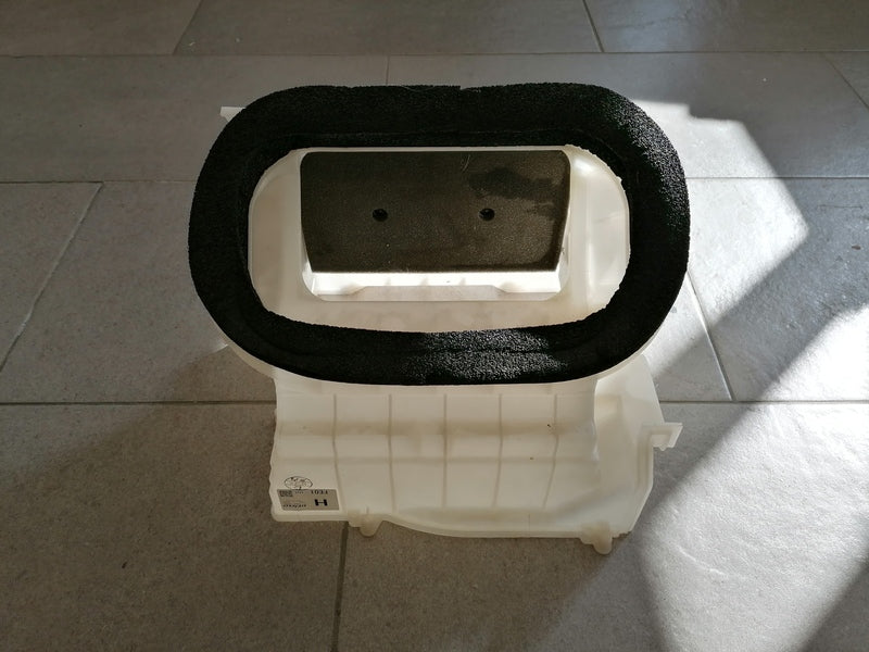 Image of AIR CON HEATER BLOWER UPPER COVER