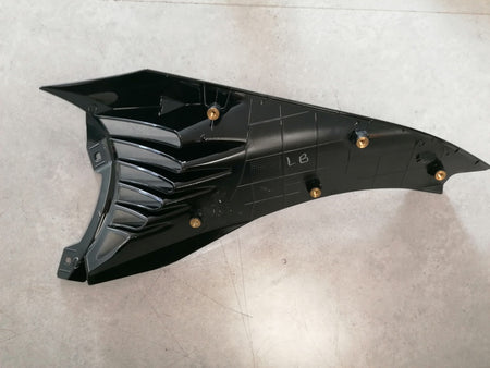 LEFT FRONT WING FENDER LOUVRE 