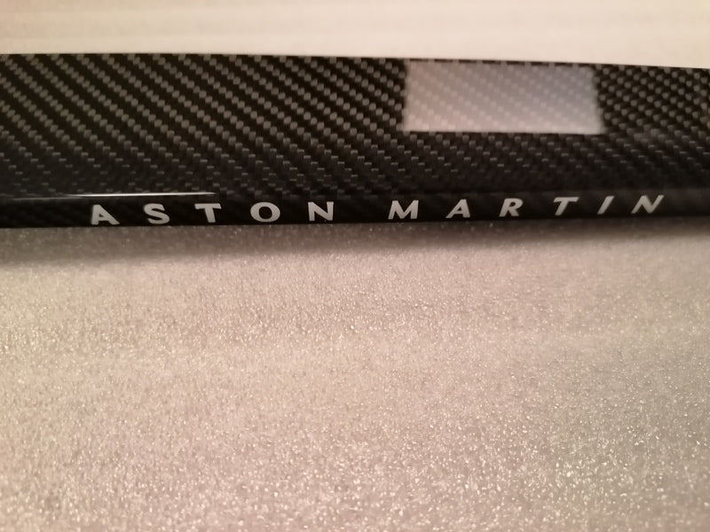 Image of CARBON FIBRE LEFT FRONT WING FENDER STRAKE