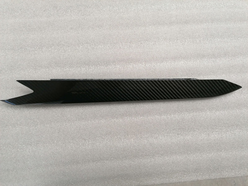 Image of CARBON FIBRE LEFT FRONT WING FENDER STRAKE