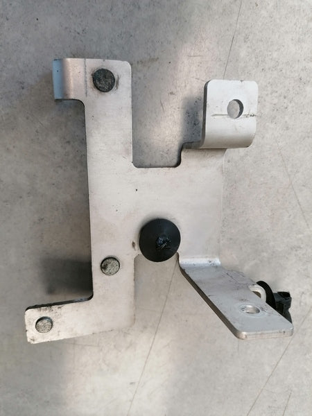 Image of SECONDARY AIR RELAY BRACKET