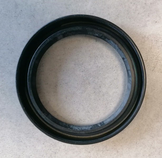 REAR WHEEL HUB OUTER SEAL