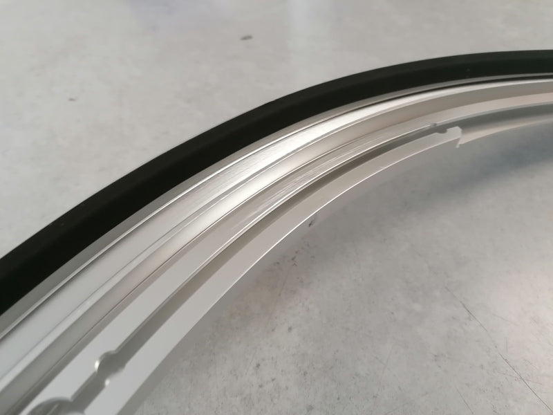 Image of REAR TONNEAU OUTER FINISHER MOULDING