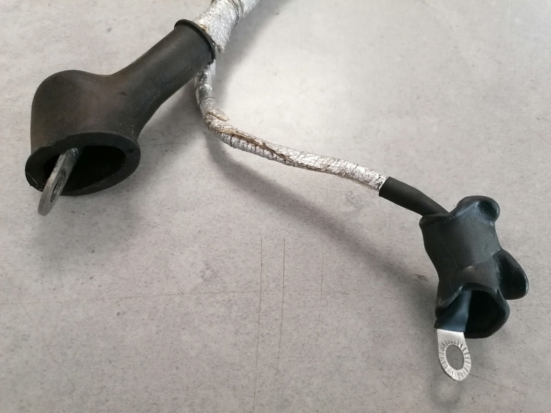 Image of BULKHEAD STUD TO STARTER MOTOR LEAD