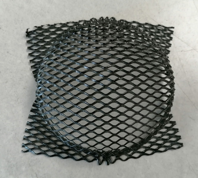 REAR UNDERTRAY OUTER LAMP MESH COVER