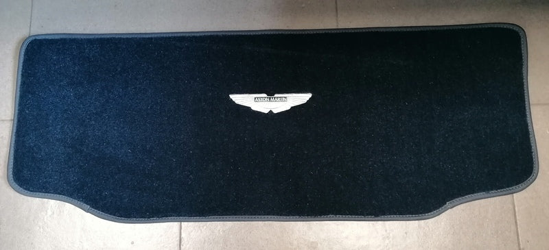 BLUE BOOT TRUNK OVER MAT CARPET