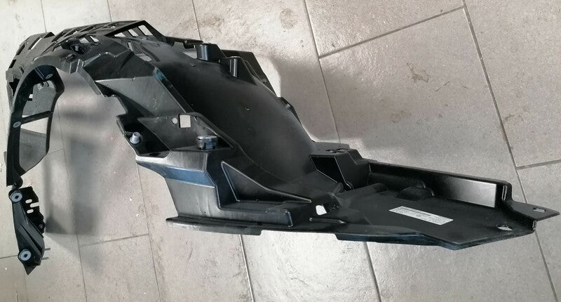 RIGHT FRONT INNER WING FENDER  CARRIER
