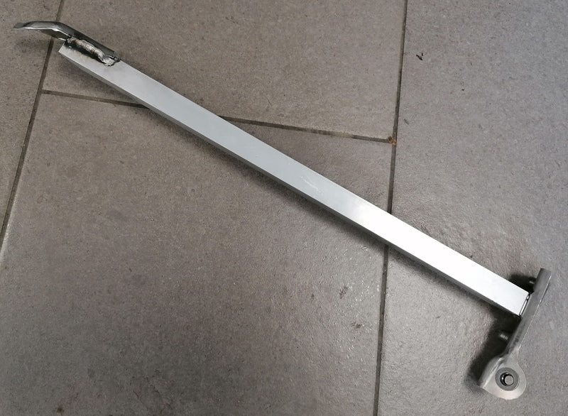 Image of RADIATOR GRILLE PANEL LEFT SIDE