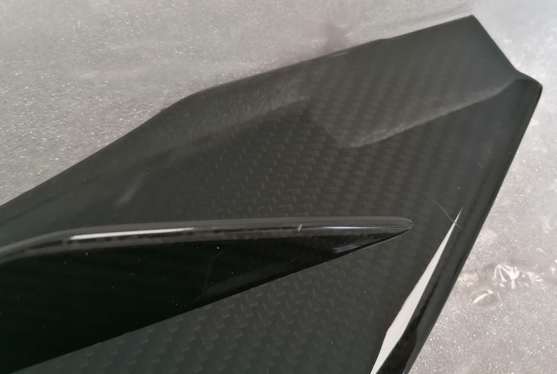 Image of FRONT FENDER LOUVRE VENT - CARBON LEFT