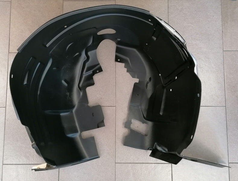Image of RIGHT FRONT WHEEL ARCH  LINER - ROADSTER 2012>