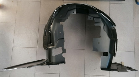 Image of RIGHT FRONT WHEEL ARCH  LINER - ROADSTER 2012>
